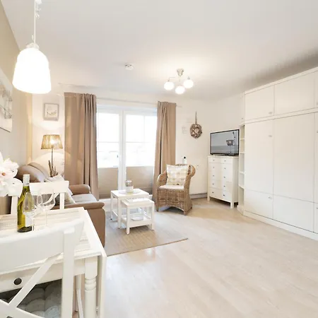 Haus Domicil Ostseenest דירה *